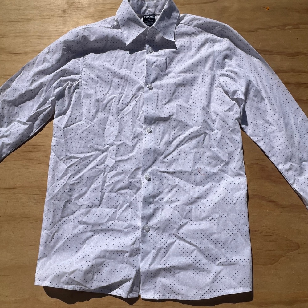 IZOD Boys White Blue Polka Dot Long Sleeve Button Down Dress Shirt Size 16